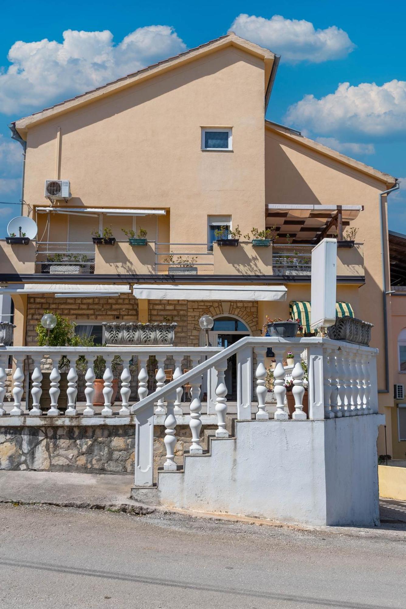 Pension Rusev Preko Exterior photo